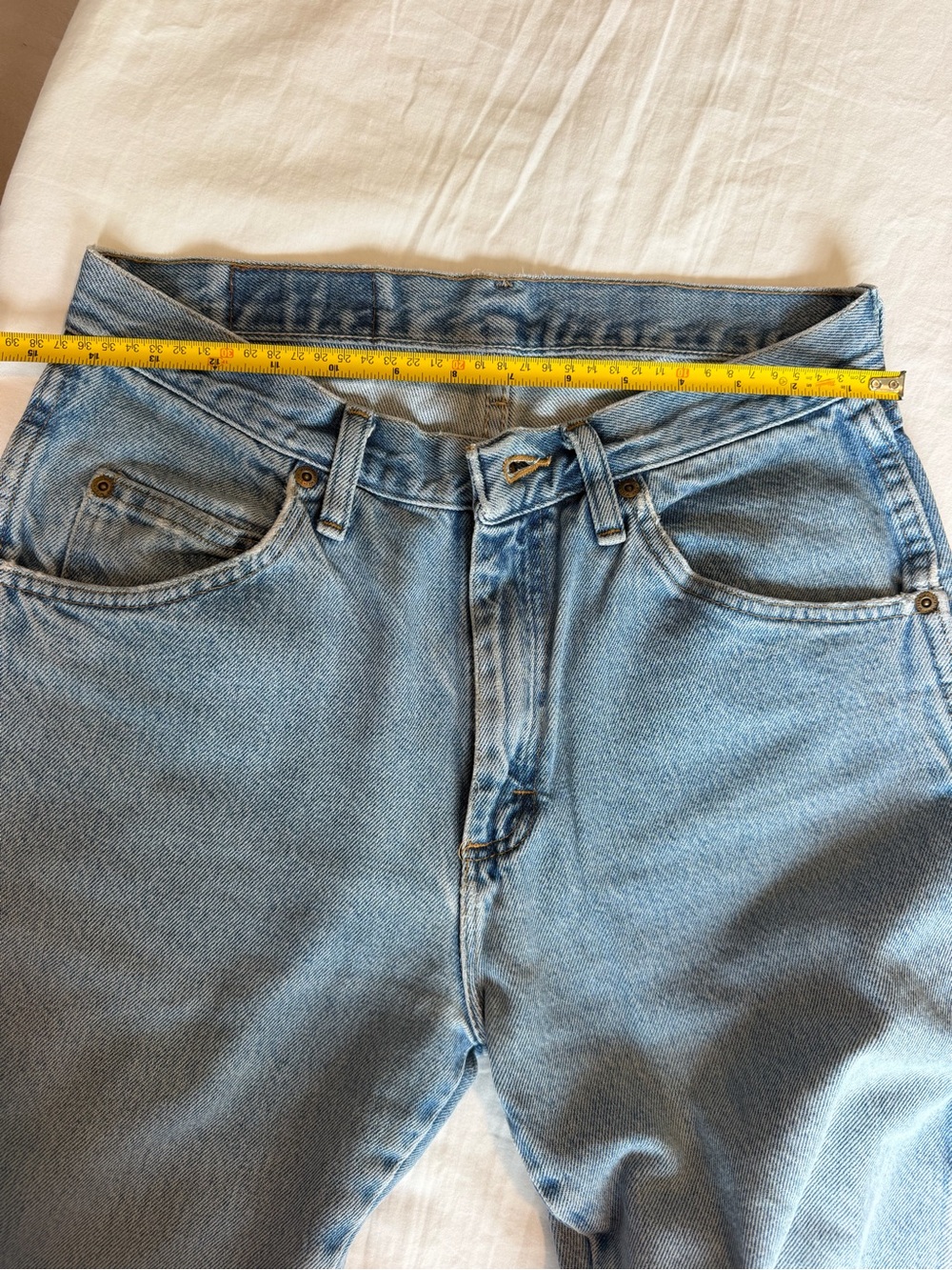 Classic Wrangler Light Blue Relaxed Fit Men's Jeans vintage